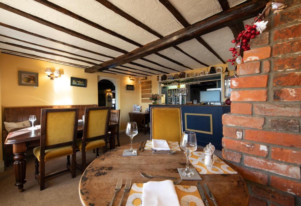 The Pheasant Public House & Hotel Gestingthorpe المظهر الخارجي الصورة